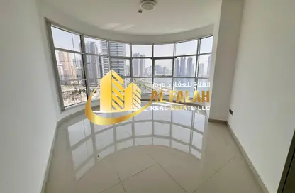 Apartment - 2 Bedrooms - 3 Bathrooms for rent in Al Khan Corniche - Al Khan - Sharjah