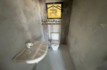 Apartment - 2 Bedrooms - 3 Bathrooms for rent in Al Jurf 2 - Al Jurf - Ajman Downtown - Ajman
