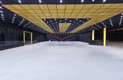 Warehouse - Studio - 1 Bathroom for rent in Umm Ramool - Dubai