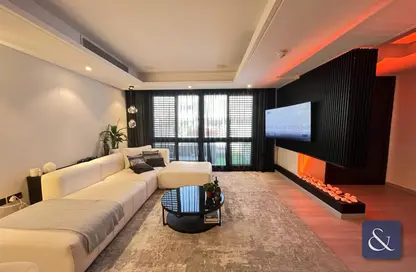 Living Room image for: Villa - 4 Bedrooms - 5 Bathrooms for sale in Oxford Villas - Jumeirah Village Circle - Dubai, Image 1