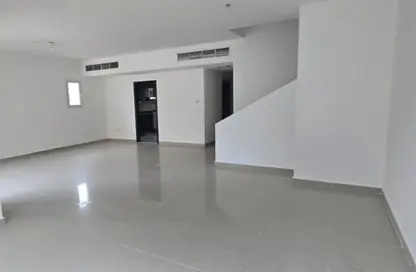 فيلا - 5 غرف نوم - 6 حمامات للبيع في طراز عربي - فيلات الريف - مشروع الريف - أبوظبي