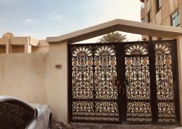 Villa - 4 bedrooms - 3 bathrooms for rent in Al Rumaila - Ajman