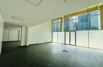 Shop - Studio for rent in Capital Golden Tower - Business Bay - Dubai