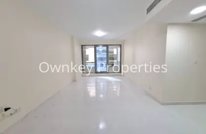 Apartment - 2 Bedrooms - 2 Bathrooms for rent in Golden Sands 8 - Mankhool - Bur Dubai - Dubai