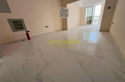 Apartment - 2 Bedrooms - 3 Bathrooms for rent in Al Jurf Industrial 3 - Al Jurf Industrial - Ajman
