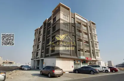 عمارة بالكامل - 8 غرف نوم - 8 حمامات للبيع في الجرف 3 - الجرف - عجمان وسط المدينة - عجمان