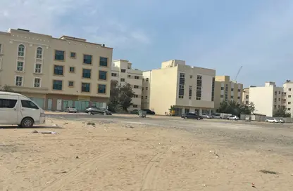 عمارة بالكامل - استوديو للبيع في تجارية مويلح - الشارقة