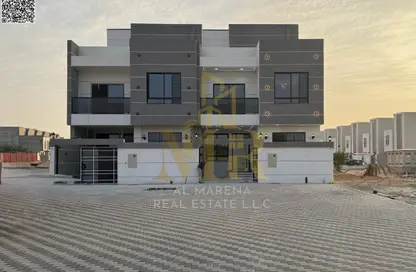 فيلا - 5 غرف نوم - 6 حمامات للبيع في الحليو 2 - الحليو - عجمان