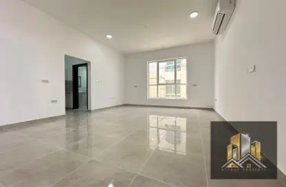 Empty Room image for: Apartment - 1 Bedroom - 1 Bathroom for rent in Villa Compound - Khalifa City - Abu Dhabi, Image 1