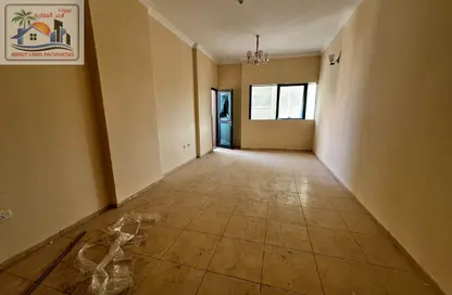 Apartment - 2 Bedrooms - 2 Bathrooms for rent in Al Mujarrah - Al Sharq - Sharjah