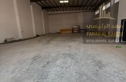 مستودع - استوديو - 2 حمامات للايجار في أم الثعوب - أم القيوين