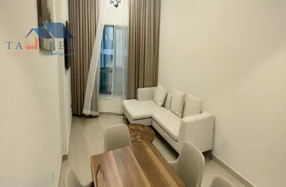 Apartment - 2 Bedrooms - 2 Bathrooms for sale in Oasis Tower - Al Rashidiya 1 - Al Rashidiya - Ajman