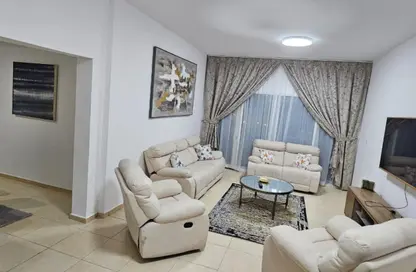 Apartment - 3 Bedrooms - 3 Bathrooms for rent in Beach Tower 1 - Al Khan Lagoon - Al Khan - Sharjah