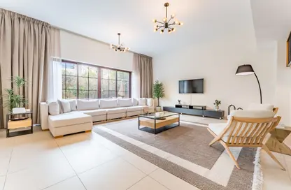 Villa - 4 Bedrooms - 6 Bathrooms for rent in Nad Al Sheba Villas - Nad Al Sheba 3 - Nad Al Sheba - Dubai