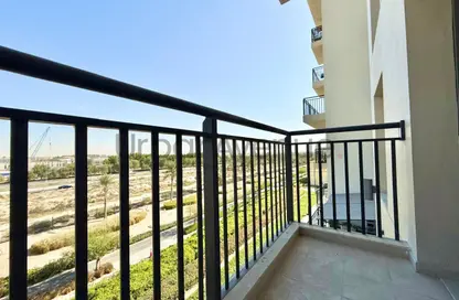 Apartment - 2 Bedrooms - 2 Bathrooms for sale in Hayat Boulevard-2A - Hayat Boulevard - Town Square - Dubai