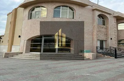 فيلا - 8 غرف نوم - 8 حمامات للايجار في الرمثة - ضاحية الجواز (واسط سابقا) - الشارقة