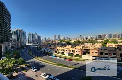 شقة - 1 حمام للايجار في مساكن النخبة رقم 7 - مساكن النخبة الرياضية - مدينة دبي الرياضية - دبي