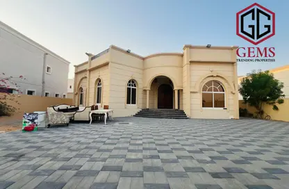 Villa - 4 Bedrooms - 4 Bathrooms for rent in Al Mizhar 3 - Al Mizhar - Dubai