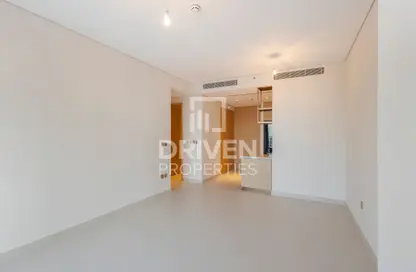 Apartment - 2 Bedrooms - 2 Bathrooms for sale in Vida Dubai Mall Tower 2 - Vida Residences Dubai Mall - Downtown Dubai - Dubai