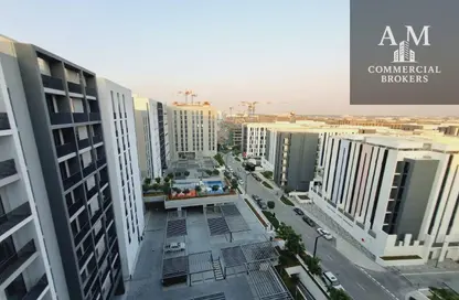 شقة - غرفة نوم - 2 حمامات للبيع في الجادة - الشارقة