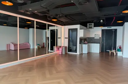 Office Space - Studio - 1 Bathroom for rent in The Binary Tower - Business Bay - Dubai