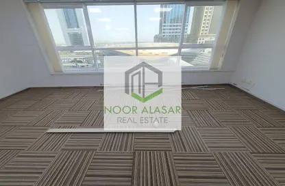 Office Space - Studio - 1 Bathroom for rent in Millennium Executive Tower - Sheikh Zayed Road - Dubai