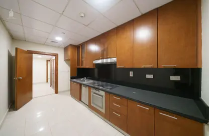 Apartment - 3 Bedrooms - 3 Bathrooms for rent in Silver Sands 2 - Mankhool - Bur Dubai - Dubai