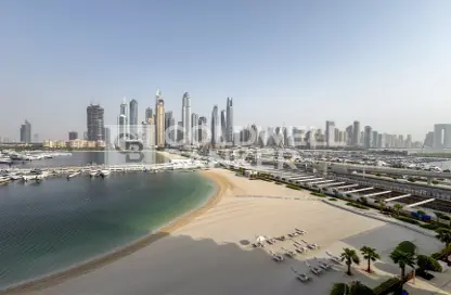 Apartment - 2 Bedrooms - 2 Bathrooms for sale in Sunrise Bay - EMAAR Beachfront - Dubai Harbour - Dubai