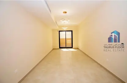 شقة - 2 غرف نوم - 3 حمامات للايجار في مبنى صلاح الدين - الخبيصي - ديرة - دبي