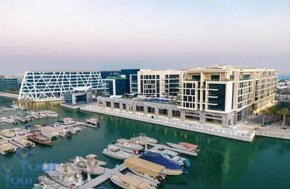 Apartment - 3 Bedrooms - 5 Bathrooms for rent in Bloom Marina - Al Bateen - Abu Dhabi
