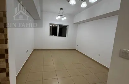 Apartment - Studio - 1 Bathroom for rent in Pariz Tower - Al Nuaimiya - Ajman