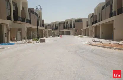 تاون هاوس - 4 غرف نوم - 5 حمامات للبيع في قرية سيفيلا - قمم النصر - مدينة دبي الرياضية - دبي