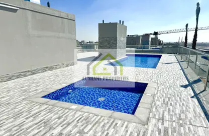 صورة لـ حوض سباحة شقة - 3 غرف نوم - 4 حمامات للايجار في بناية مويليح 29 - مويلح - الشارقة ، صورة رقم 1