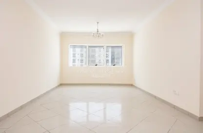 Empty Room image for: Apartment - 3 Bedrooms - 4 Bathrooms for rent in New Al Taawun Road - Al Taawun - Sharjah, Image 1
