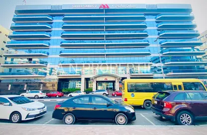 Apartment - 3 Bedrooms - 3 Bathrooms for rent in Silver Sands 2 - Mankhool - Bur Dubai - Dubai