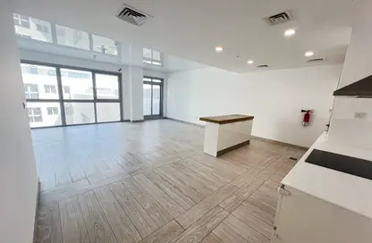 Apartment - 2 Bedrooms - 3 Bathrooms for rent in Grenland Residence - District 11 - Mohammed Bin Rashid City - Dubai