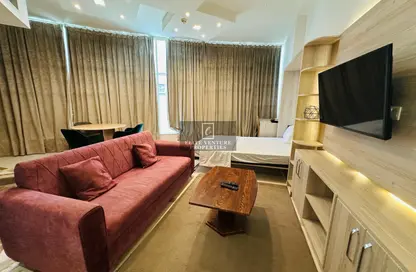 Apartment - Studio - 1 Bathroom for rent in Zenith A2 Tower - Zenith Towers - Dubai Sports City - Dubai