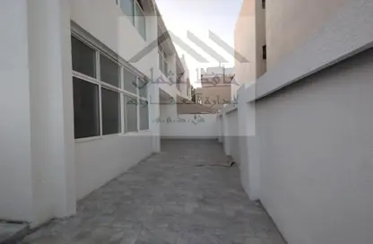 فيلا - 3 غرف نوم - 4 حمامات للايجار في منطقة المرور - أبوظبي