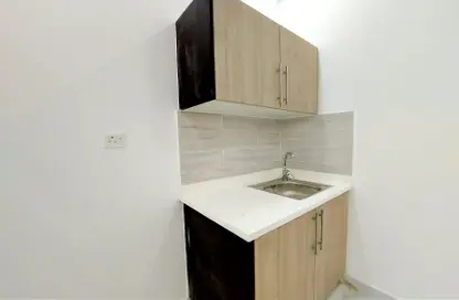 صورة لـ مطبخ فيلا - 4 غرف نوم - 5 حمامات للبيع في 3 المويهات - المويهات - عجمان ، صورة رقم 1