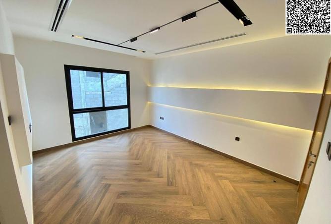 15701210 - Property Image 3