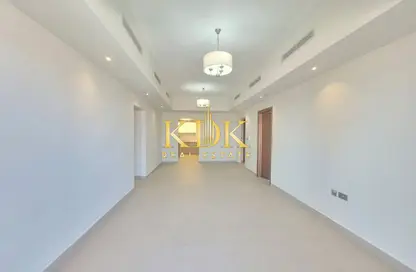 Apartment - 3 Bedrooms - 4 Bathrooms for rent in Dune Residency - District 17 - Jumeirah Village Circle - Dubai