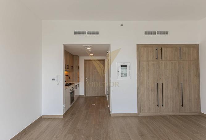Ready to Move | Cozy Studio | Prime Location