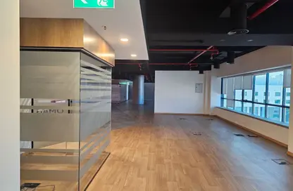 مكتب - استوديو - 2 حمامات للايجار في الحمرية اواسيس - شارع أبوبكر الصديق - ديرة - دبي