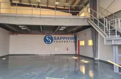 Warehouse - Studio - 1 Bathroom for rent in Al Jlail - Al Sajaa - Sharjah