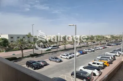 Apartment - 3 Bedrooms - 4 Bathrooms for sale in Tower 34 - Al Reef Downtown - Al Reef - Abu Dhabi