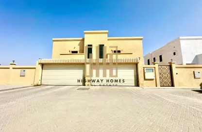 Villa - 4 Bedrooms - 6 Bathrooms for rent in Hoshi 1 - Hoshi - Al Badie - Sharjah