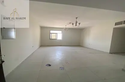 Apartment - 2 Bedrooms - 2 Bathrooms for rent in Al Jurf 3 - Al Jurf - Ajman Downtown - Ajman