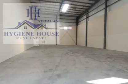 Warehouse - Studio - 1 Bathroom for rent in Umm Al Thuoob - Umm Al Quwain