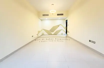 Apartment - 1 Bedroom - 2 Bathrooms for rent in Jumeirah Garden City - Al Satwa - Dubai