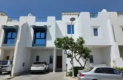 Villa - 5 Bedrooms - 6 Bathrooms for rent in Palma Residences - Palm Jumeirah - Dubai